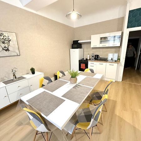 Apartamento Le Retro Saint-Laurent-sur-Saone Exterior foto
