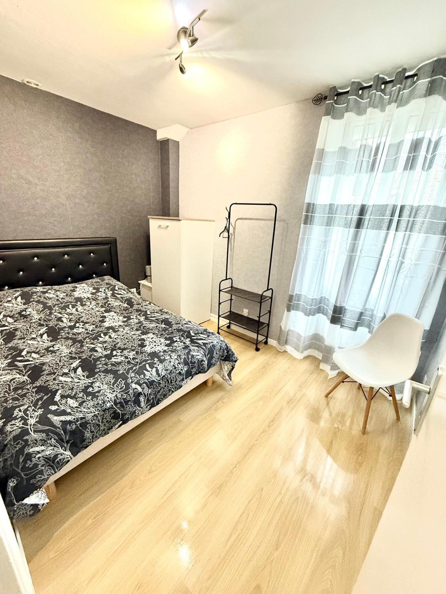 Apartamento Le Retro Saint-Laurent-sur-Saone Exterior foto